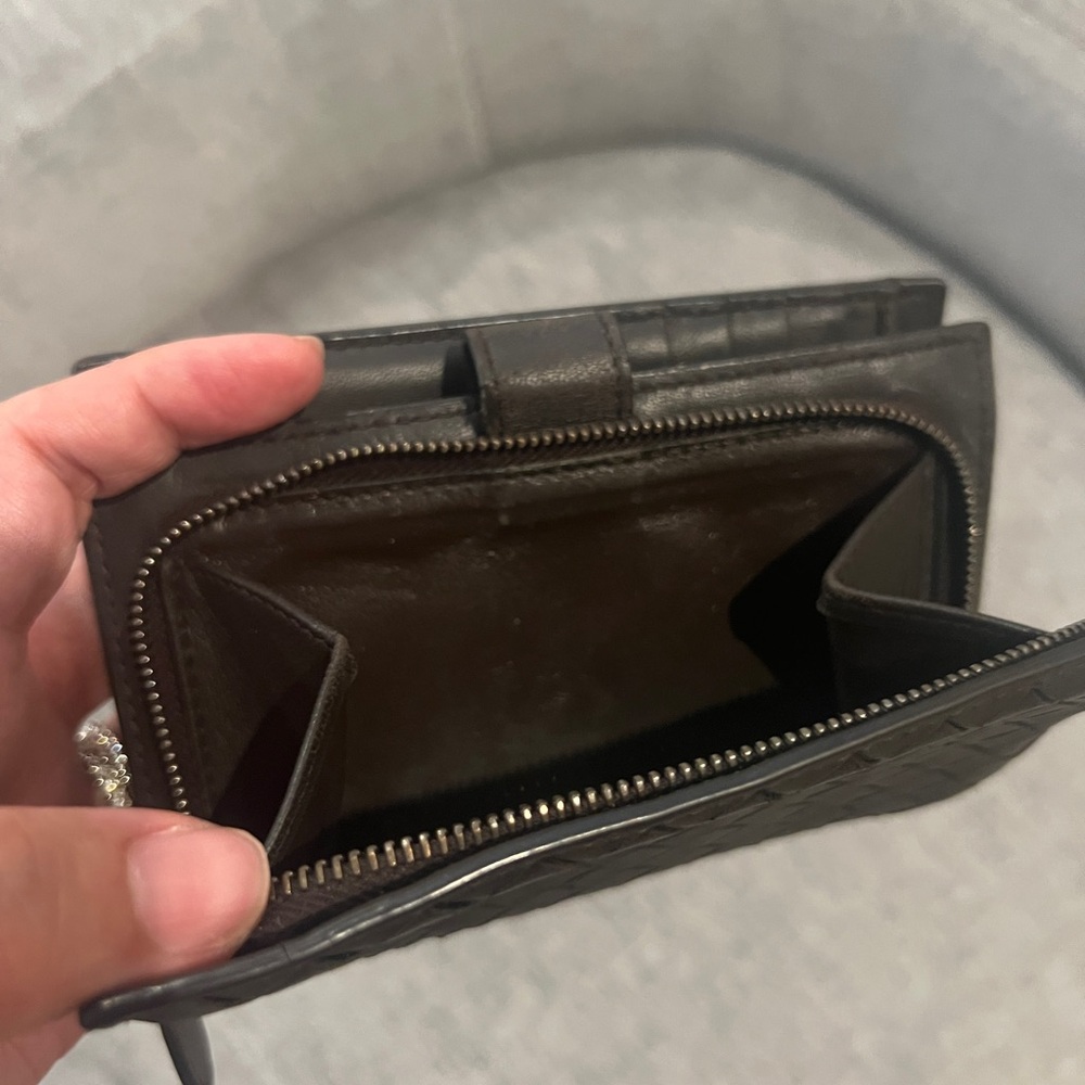 Bottega Veneta Black Intrecciato Brown Wallet - Picture 6 of 11